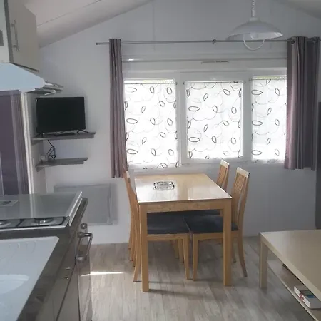 Camping Aire Du Gros Pre Lesseux Buitenkant foto